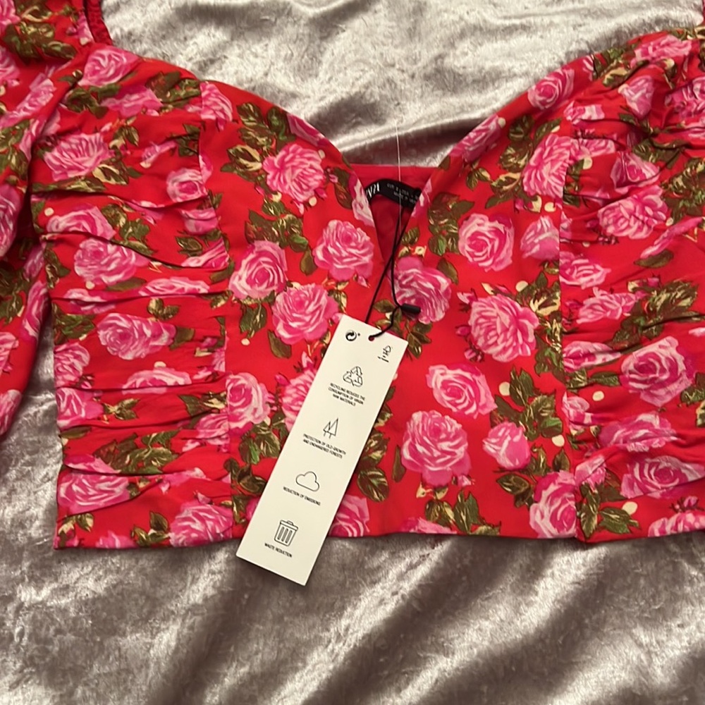 Crop top blouse - Picture 3 of 3